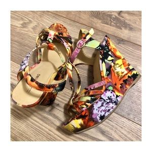 Spring wedge HEELS - 8.5